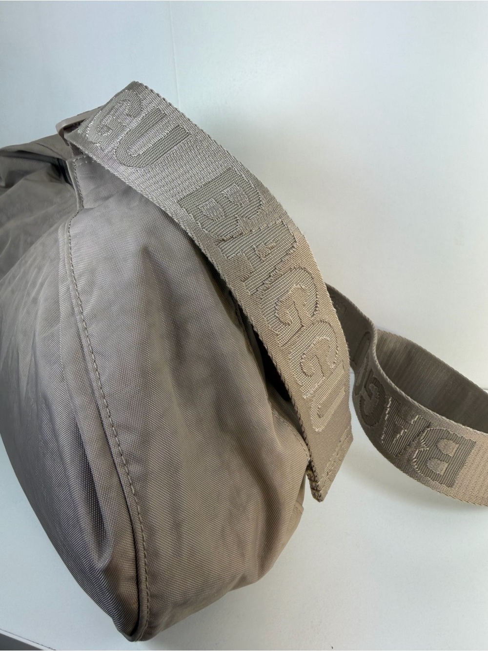 BAGGU Dove Medium Cresent Nylon Crossbody with Logo Strap - Picture 6 of 11